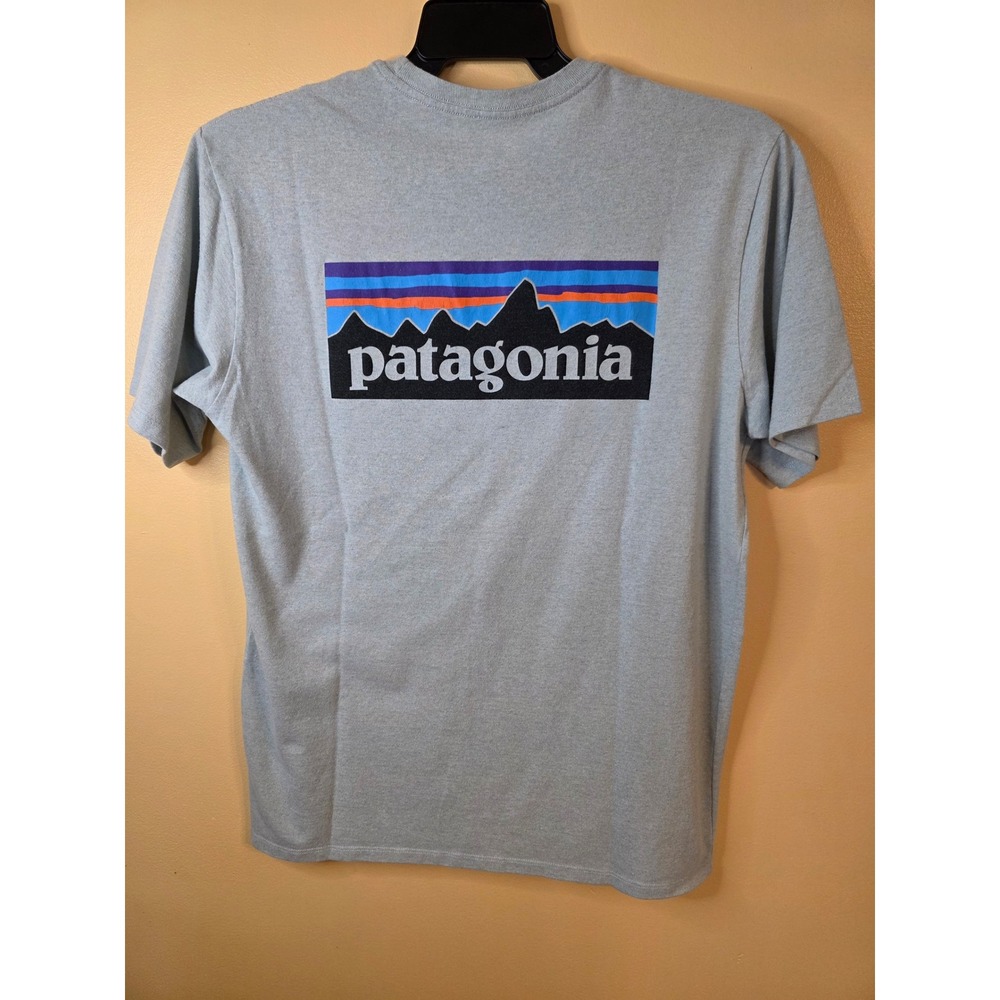 Patagonia Mens Responsibili-Tee P-6 Logo Pocket T-Shirt Blue Small Regular Fit